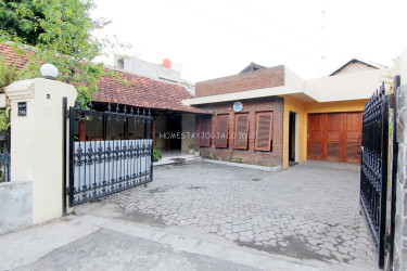Homestay Jogja - Ndalem Warungboto