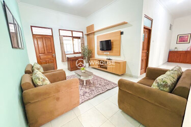 Homestay Jogja - WHouse Babaran