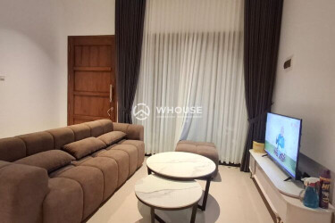 Homestay Jogja - WHouse Laguna Spring