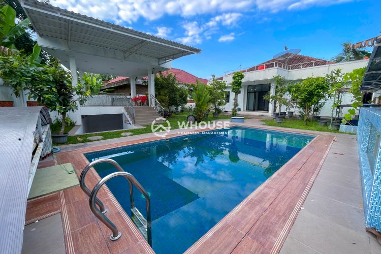 homestay-di-jogja-dengan-kolam-renang-rasa-villa