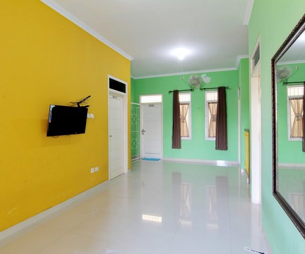 Homestay Jogja Dekat Gembira Loka Kapasitas Max 20 Orang