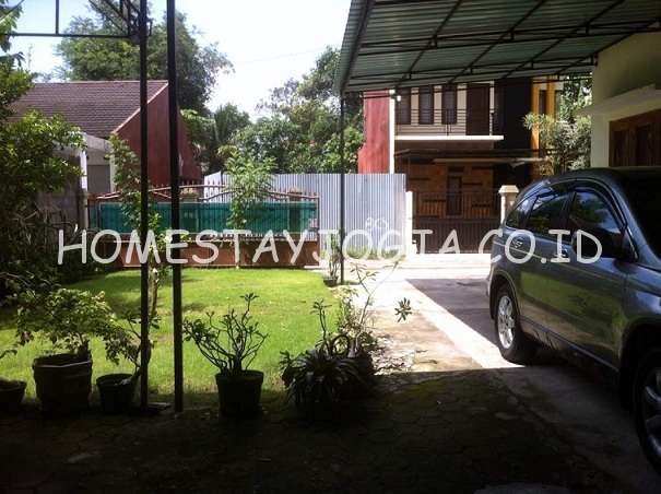 Penginapan di Ring-Road Utara Yogyakarta 20 Orang (1721055 