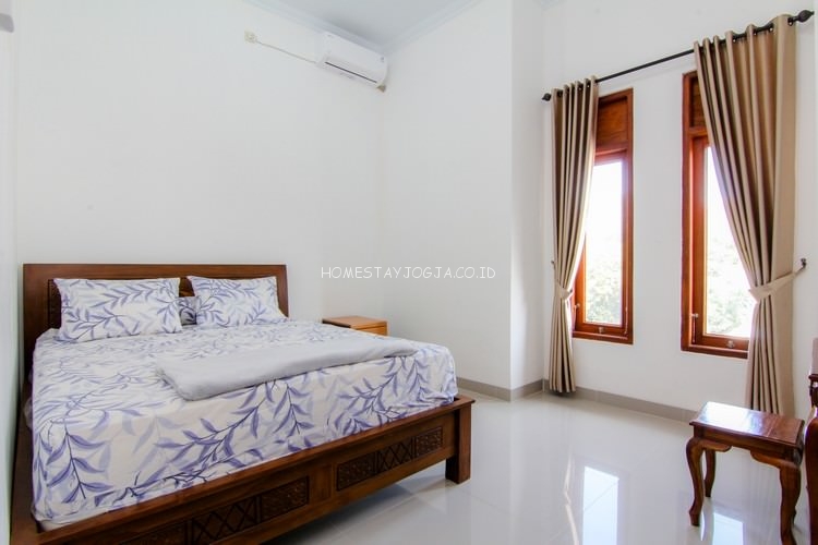 Homestay Jogja Murah Untuk Keluarga Dekat UMY Tyasha Homestay Jogja Murah Untuk Keluarga Dekat UMY Tyasha