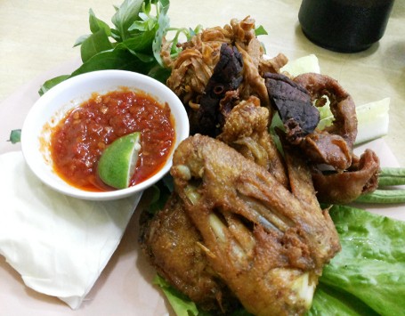Ayam Goreng Tojoyo